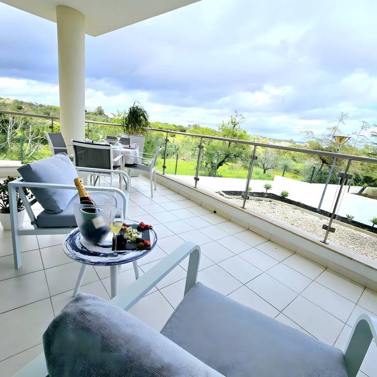 Apartment 'T1 Albufeira Tranquilidade' with Shared Pool, Wi-Fi and Air Conditioning — photo 4
