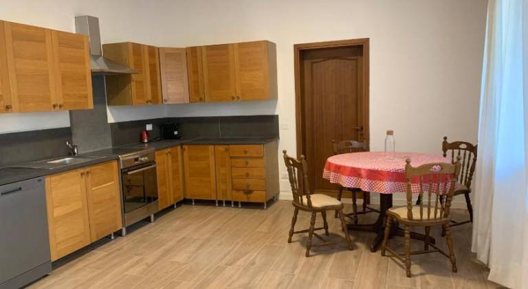 Rental apartment with 2 rooms for 5 persons — photo 4