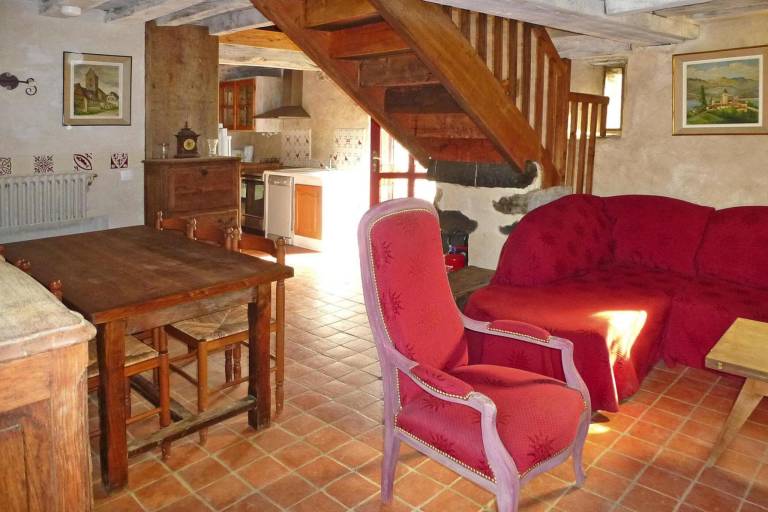 Family-friendly lovely castle with terrace & yard | Pets allowed — photo 4
