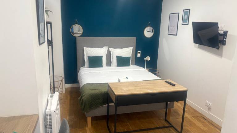 Holiday apartment with fast internet | Next to Eiffel Tower in Paris
