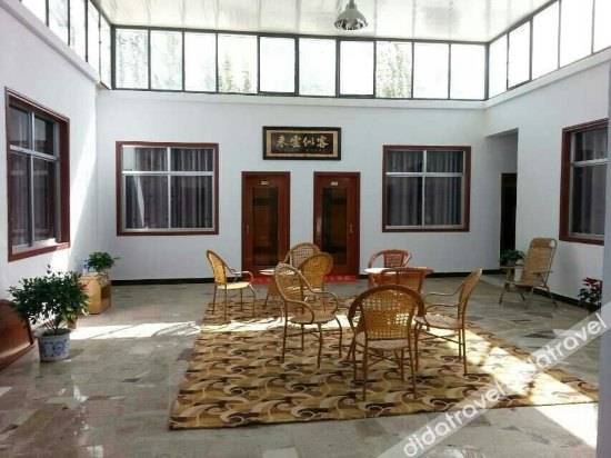 House  Dunhuang