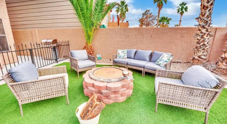 Fully equipped house with private pool, BBQ & patio | Dogs allowed — photo 4