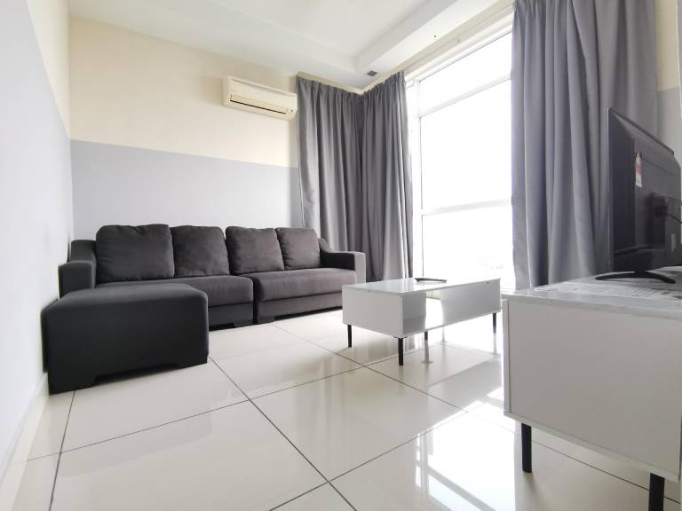 Apartment with barbeque & pool — photo 2