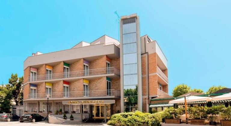 Hotel Augustus — photo 4