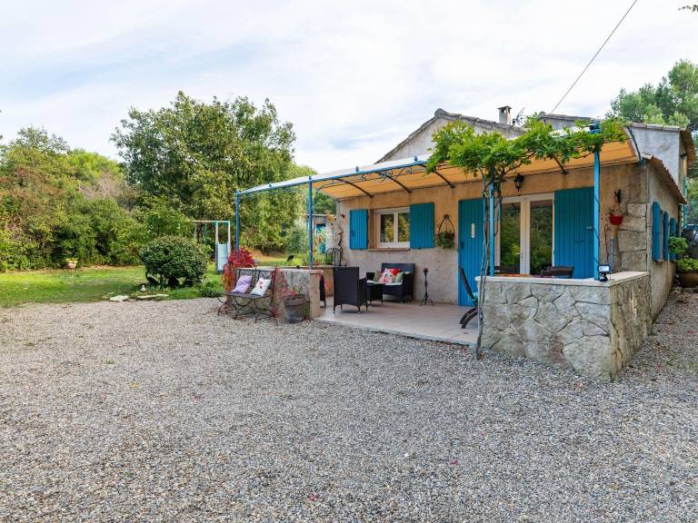 House  Lambesc