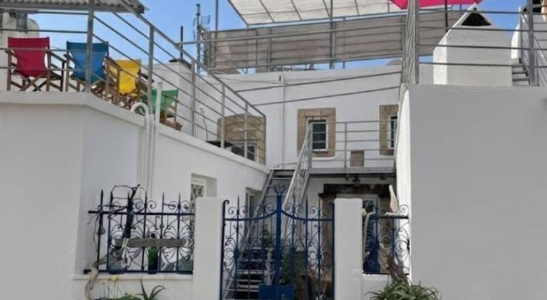 House with patio & barbecue in Rhodes