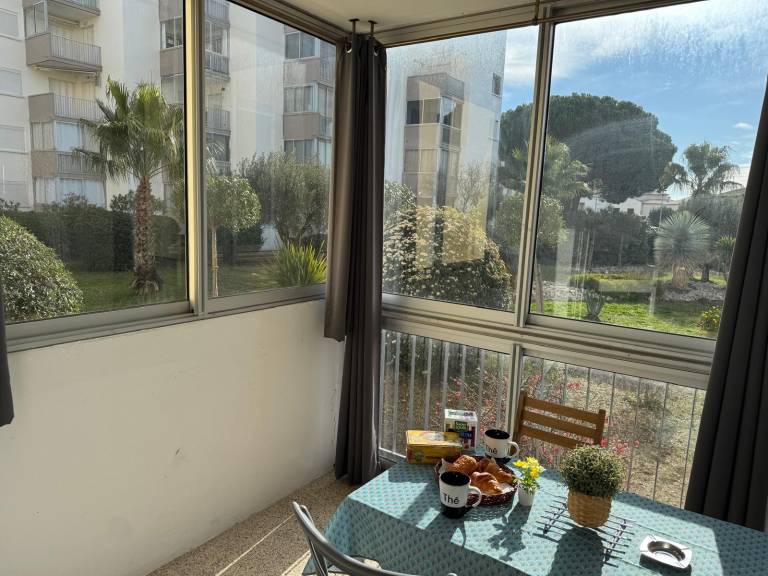 Apartment with 1 room for 5 persons — photo 2