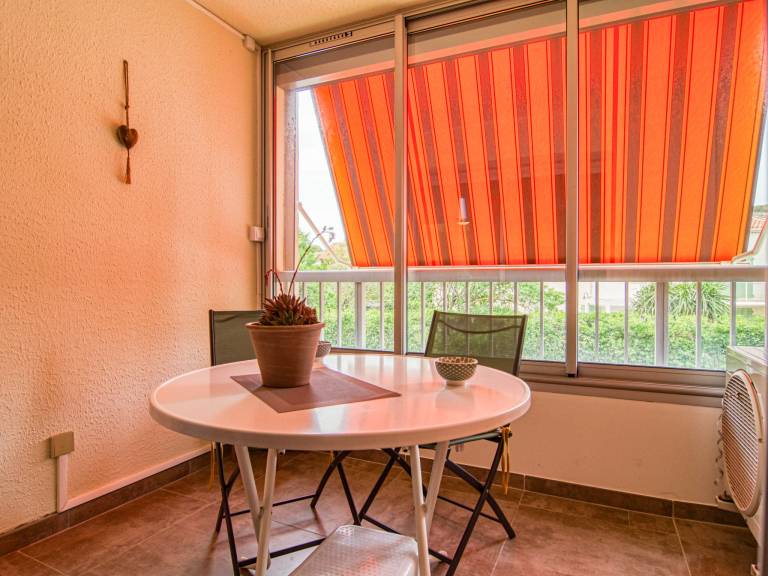 Holiday apartment with patio | Next to the beach | Pets allowed — photo 3