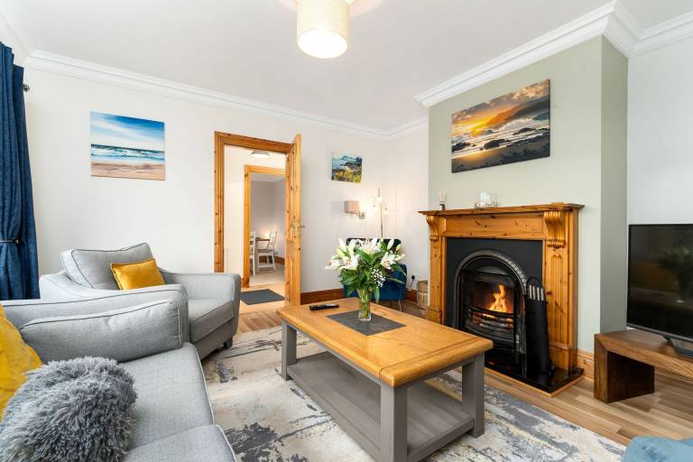 Cottage Clifden
