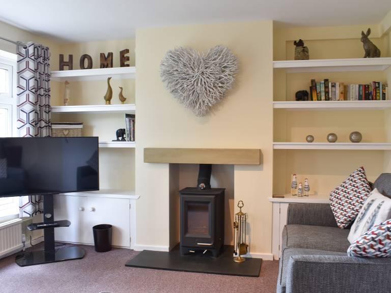 Child-friendly nice cottage with terrace & yard | River view | Pets allowed — photo 2