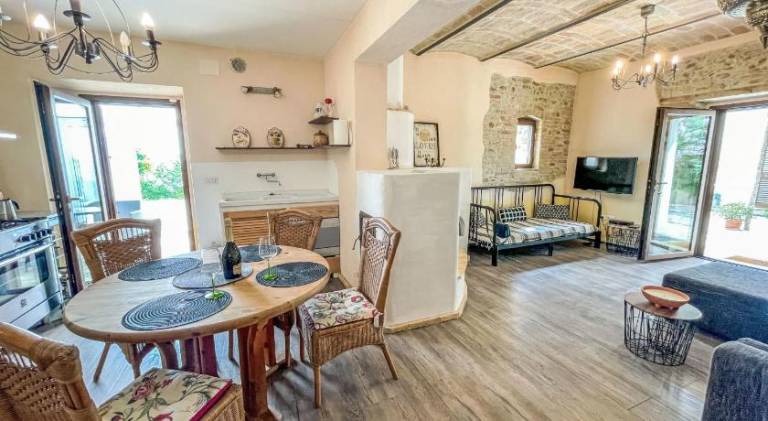 Wonderful holiday apartment with hot tub & pool | Pets allowed — photo 5