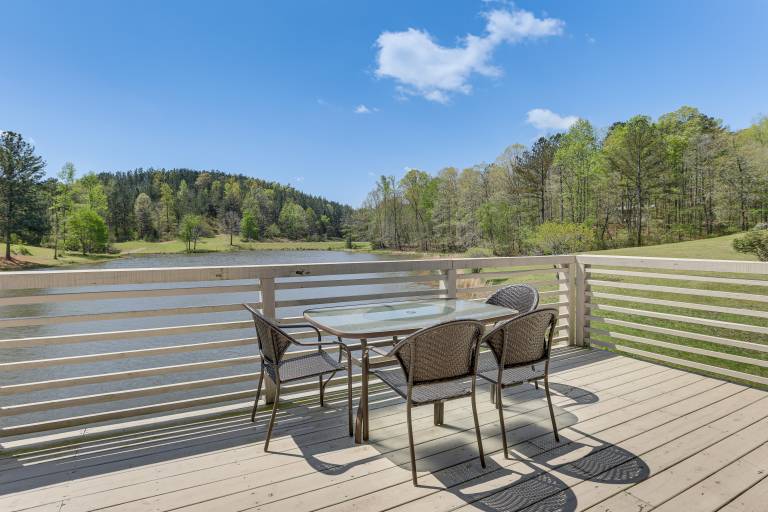 2 Docks + Paddleboard: Lakefront Alabama Retreat! — photo 3