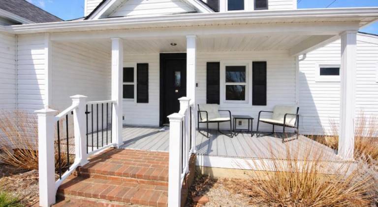 Spacious Beach House for 12 - 10-Min Walk to Beach - Family-Friendly Coastal Retreat — photo 5