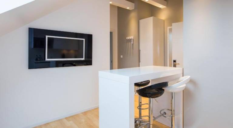 Laura Lux Suites — photo 4