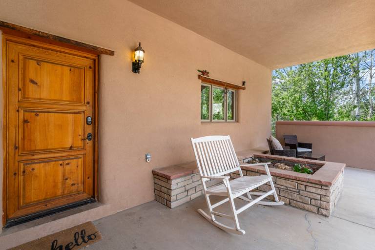 Family-friendly house with BBQ & jacuzzi | Perfect for remote work | Dogs allowed — photo 3