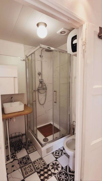 Pleasant holiday apartment with yard | City view | Pet-friendly — photo 4
