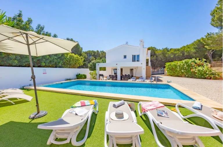 Villa with garden, terrace & private pool | Pool view — photo 5