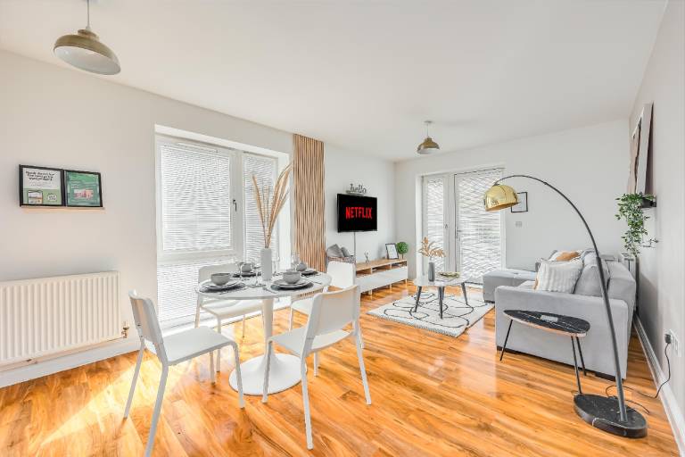 Fully equipped apartment with terrace | Suitable for remote work | Pets are welcome — photo 2