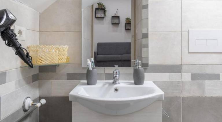 Apartment | Close to Naples Cathedral | Pet-friendly — photo 5