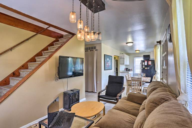 Lovely Royal Oak Unit 10 Min to Vibrant Downtown