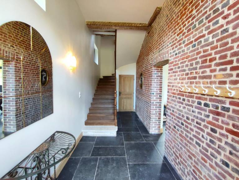 Gite with barbecue, patio & garden — photo 2
