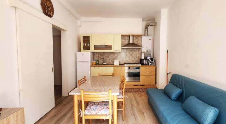 Holiday apartment with 2 rooms for 5 persons — photo 2