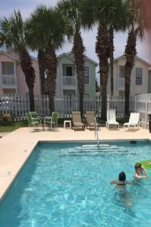 Laguna Beach, FL Vacation Rentals from 70 Hometogo