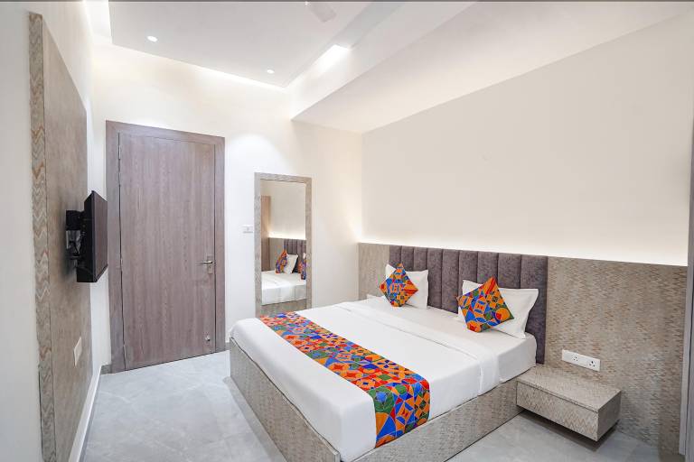 FabHotel Mahalaxmii Grand Nr Kanpur Anwarganj Railway Station