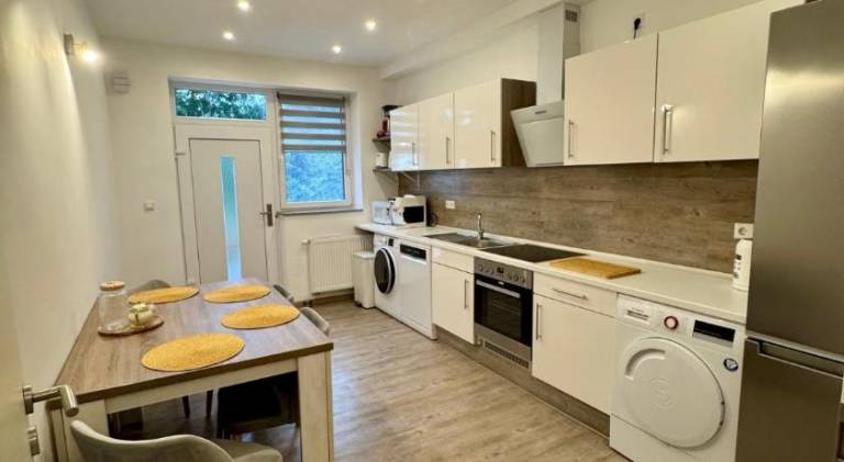Holiday apartment with 2 rooms for 4 persons — photo 2