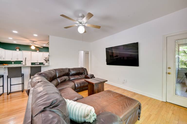 Game Room & Deep Water Lake Hartwell Group Retreat — photo 4