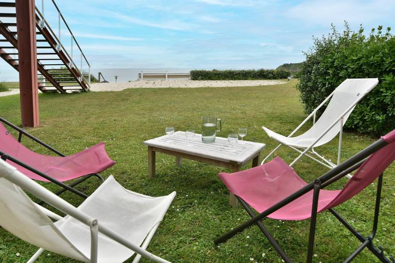Apartment with garden | Sea view — photo 4