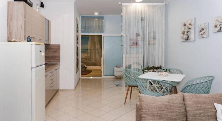 Holiday apartment with 1 room for 4 persons — photo 5