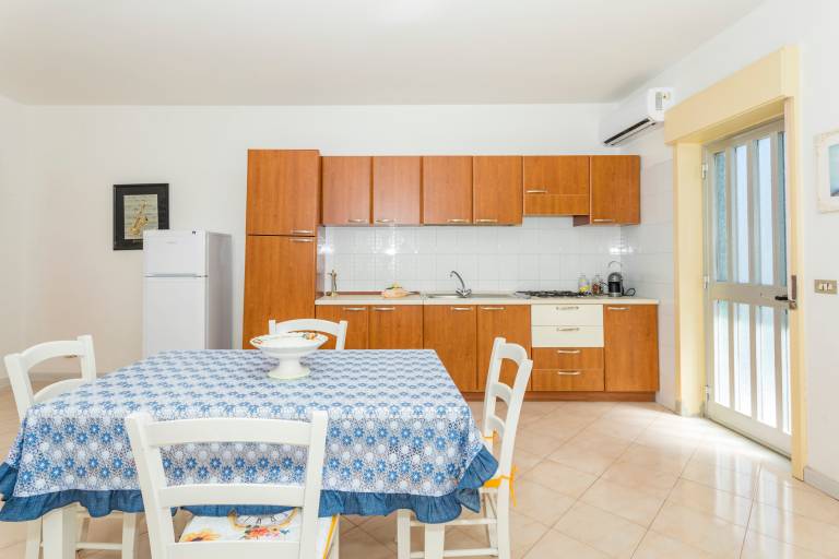 Rental apartment with patio | Sea view — photo 5