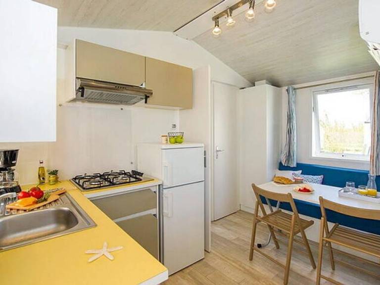 Child-friendly mobile home with terrace & heated pool | Pets allowed — photo 5