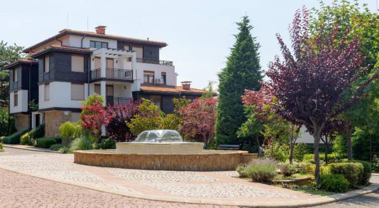 Holiday apartment with hot tub & pool — photo 5