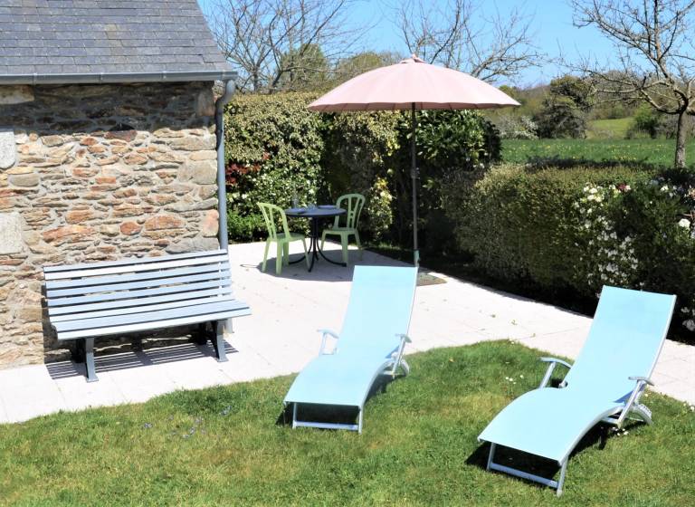 Pleasant vacation home with patio & barbeque | Garden view | Pet-friendly — photo 2