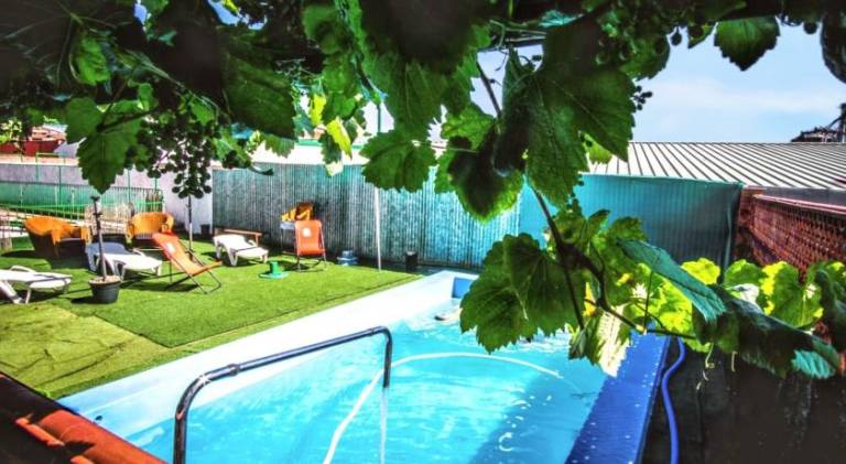 Villa with barbeque, private pool & patio — photo 3