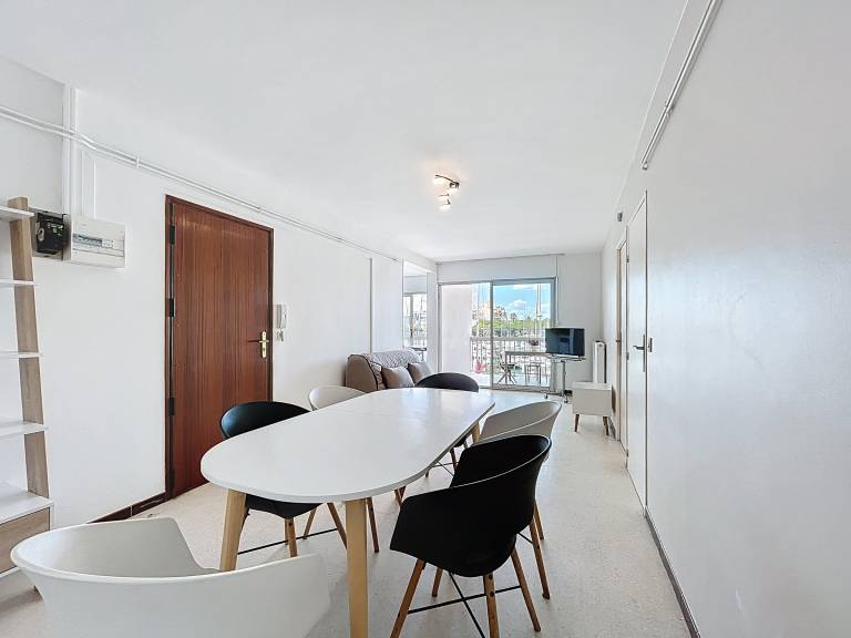 Apartment | Beach nearby | Dogs allowed — photo 2