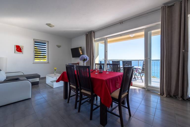 Fully equipped apartment with BBQ | Sea view | Pets are welcome — photo 4