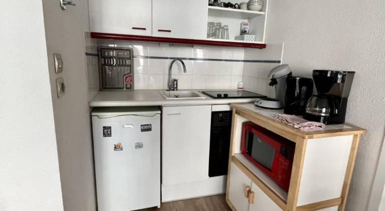 Apartment with 1 room for 4 persons — photo 3