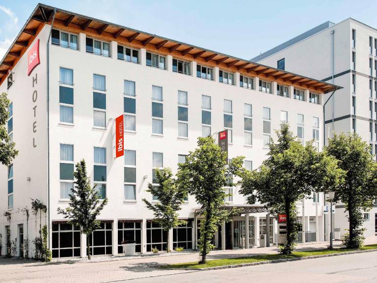 Ibis Muenchen Garching in Garching