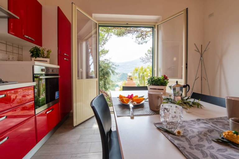 Family-friendly nice rental with pool & garden | Pet-friendly — photo 4