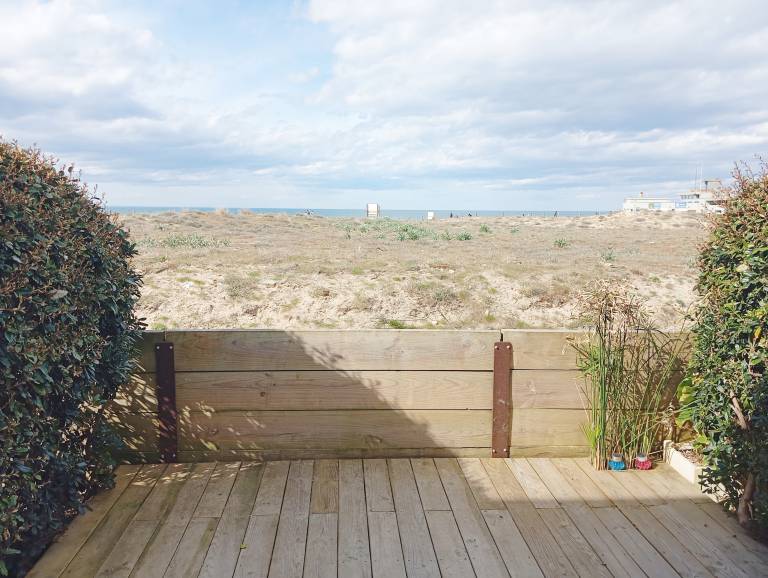 Child-friendly condo with patio & pool | Panoramic view | Beach nearby | Pets are welcome — photo 4