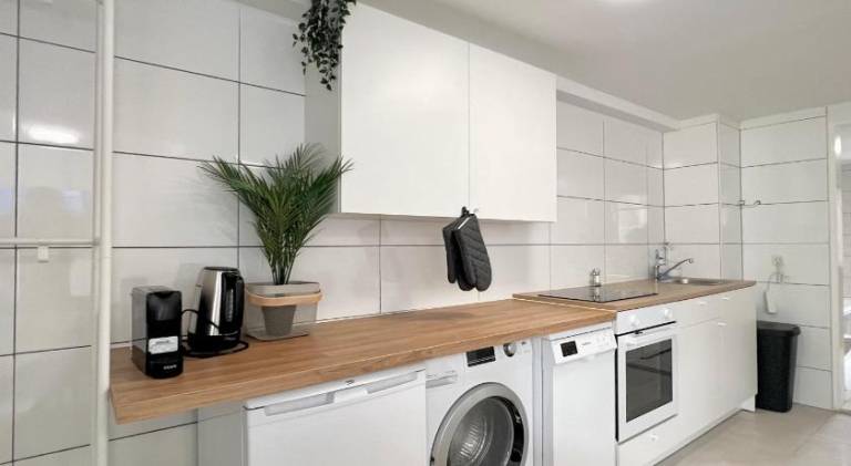 Apartment | Near Wilhelm Wagenfeld House | Good for workation — photo 5