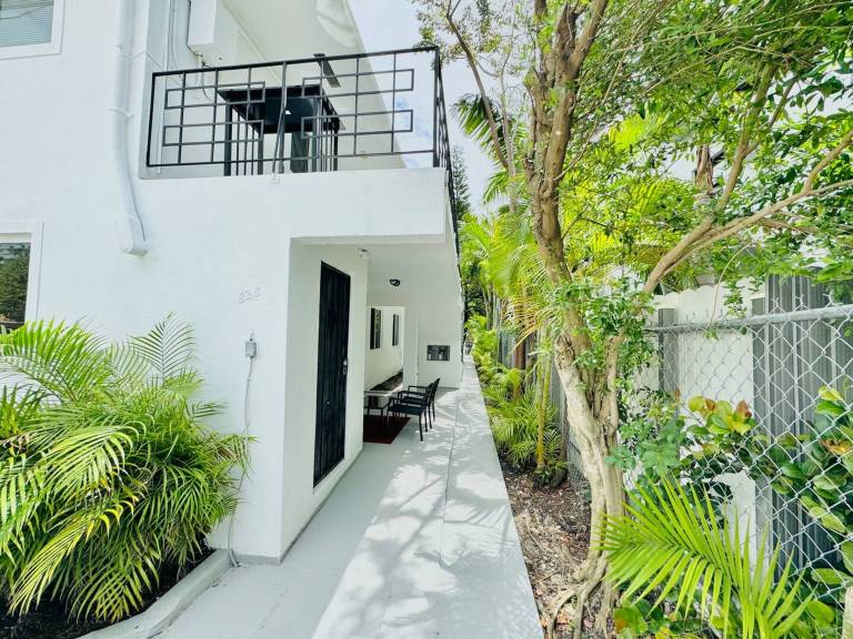 Apartment Coconut Grove
