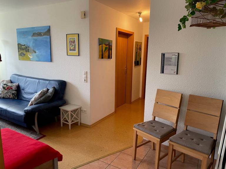 Rental apartment with garden, barbeque & heated pool | Garden view in Stuttgart