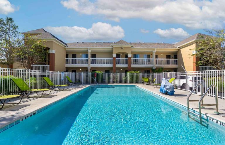 Extended Stay America Suites - Clearwater - Carillon Park — photo 5