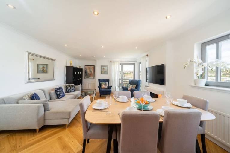 Children-friendly charming rental apartment with yard & terrace | Pets allowed — photo 2