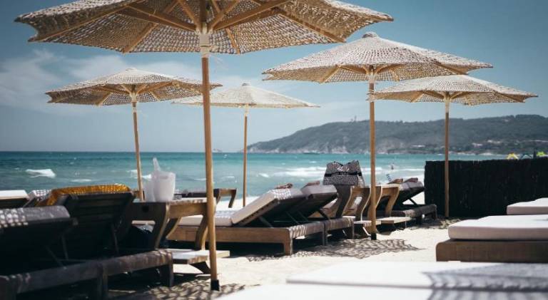 Holiday apartment with terrace & pool | Next to the beach | Pets are welcome — photo 4