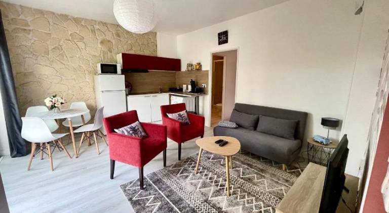 Apartment with garden & patio in Limoges